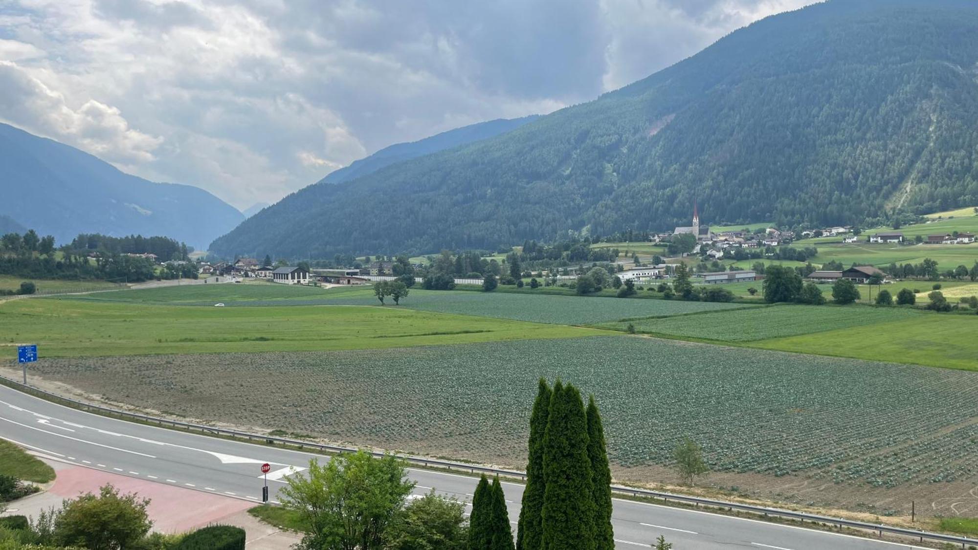 Hotel Saxl Campo di Trens Eksteriør bilde