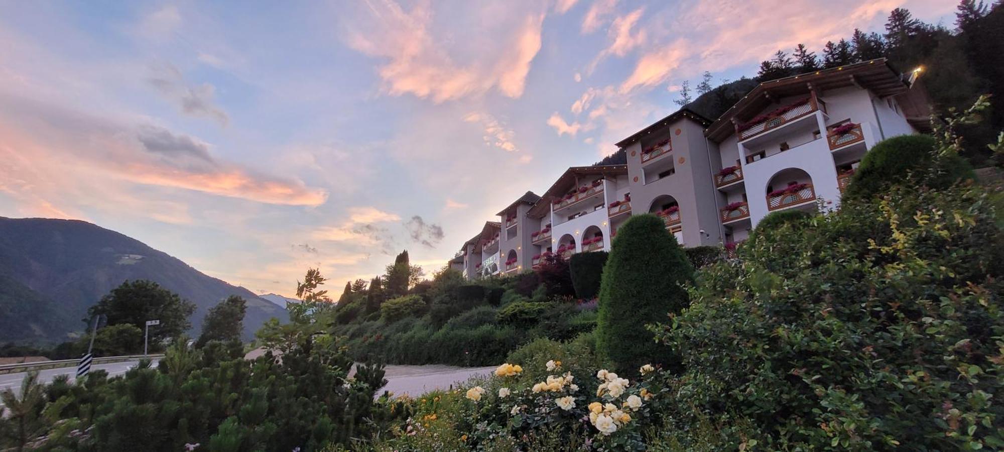 Hotel Saxl Campo di Trens Eksteriør bilde