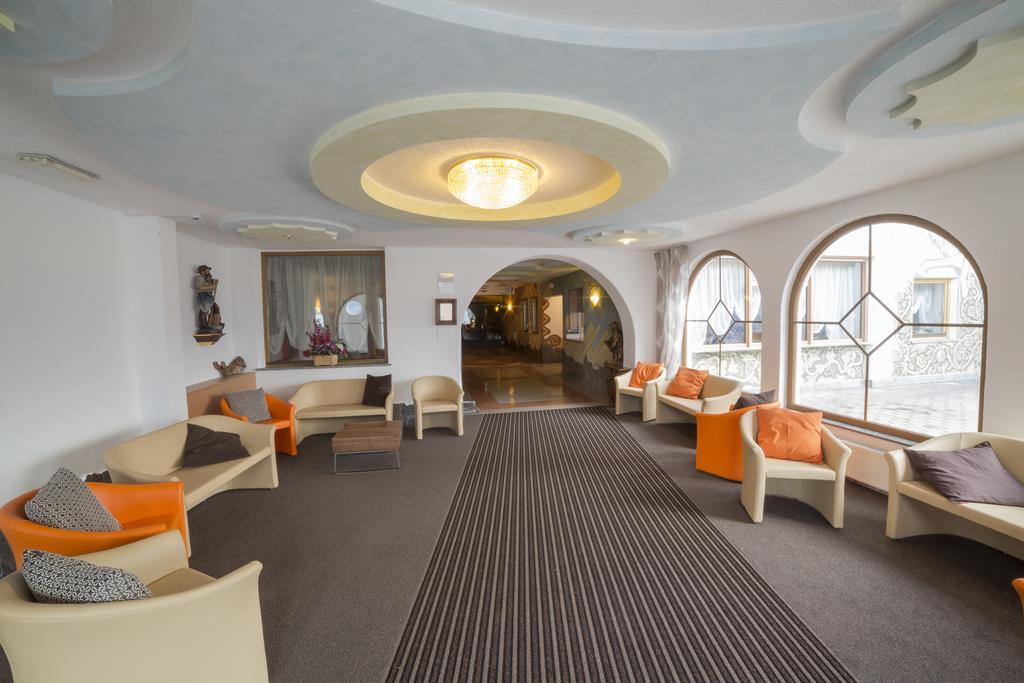 Hotel Saxl Campo di Trens Eksteriør bilde
